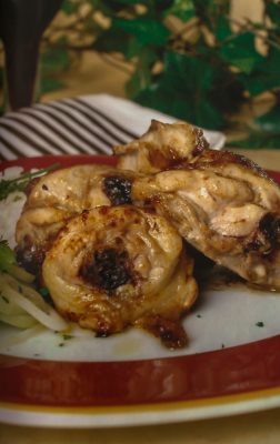 Pollo marinado al estilo tandoori
