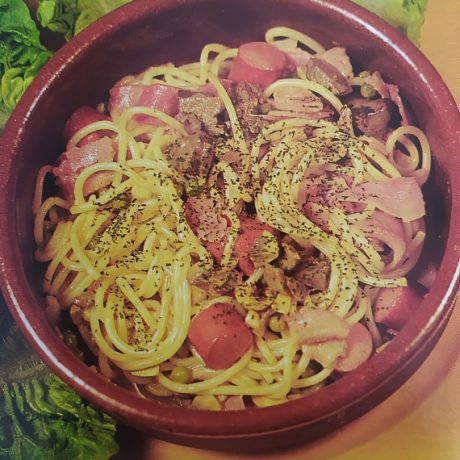Espaguetis con higaditos