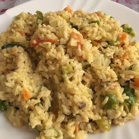 Pimientos verdes con arroz y nueces
